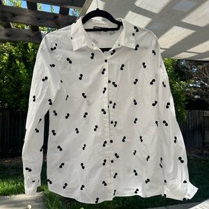 Karl Lagerfeld Paris sunglasses button down M